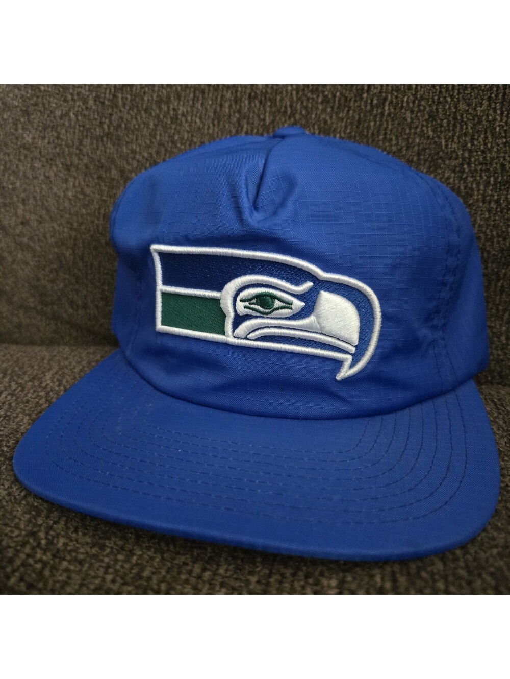 Seattle Seahawks Nylon Hat NFL Vintage Collection Slide Zipper Mitchell Ness VTG